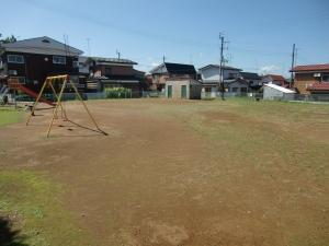 北側入り口付近より撮影された、旭ヶ丘児童遊園の全景の写真