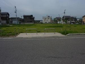 北側入り口付近より撮影された、稲荷町園の全景の写真