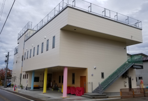 北越保育園の新園舎外観の写真