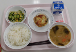 「大地の芸術祭コラボレーション給食」として提供された献立の写真