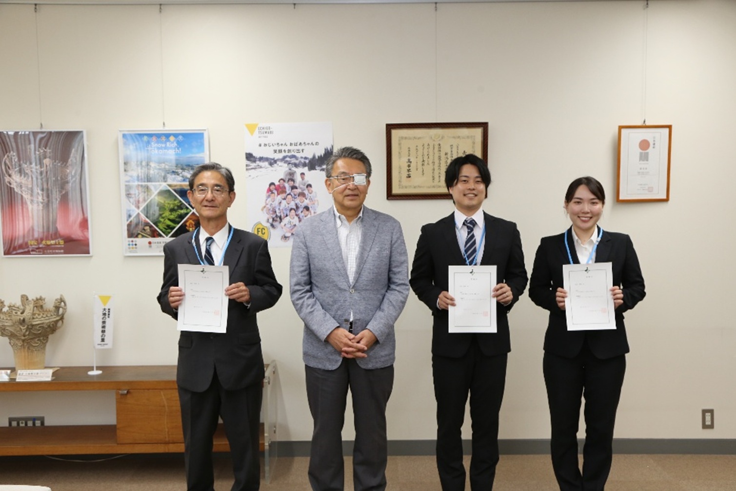 委嘱状交付の様子