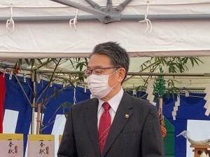 むつみこども園園舎建設工事安全祈願祭にて挨拶を述べる市長の写真