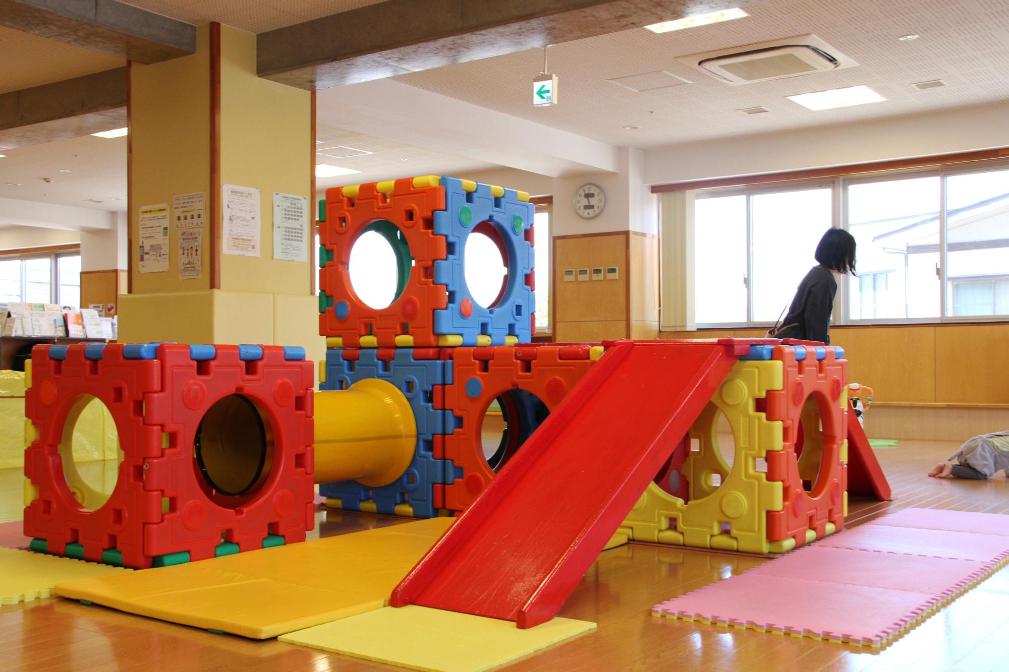 子育て支援センターくるるの室内の様子2