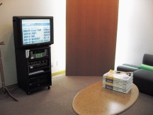 カラオケ機材のあるサークルルーム3の写真