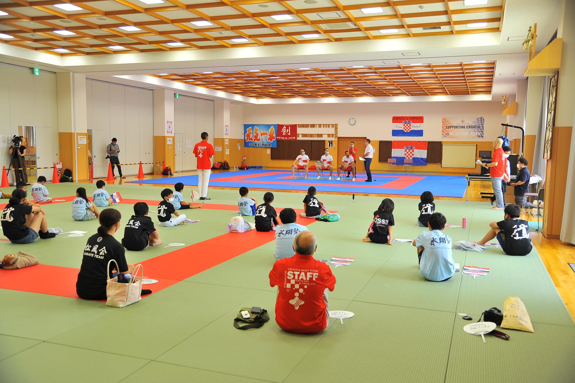 空手選手交流会の様子